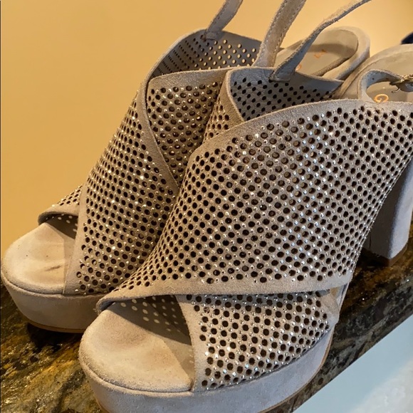 Gray suede sparkling platform sandals - Picture 3 of 4